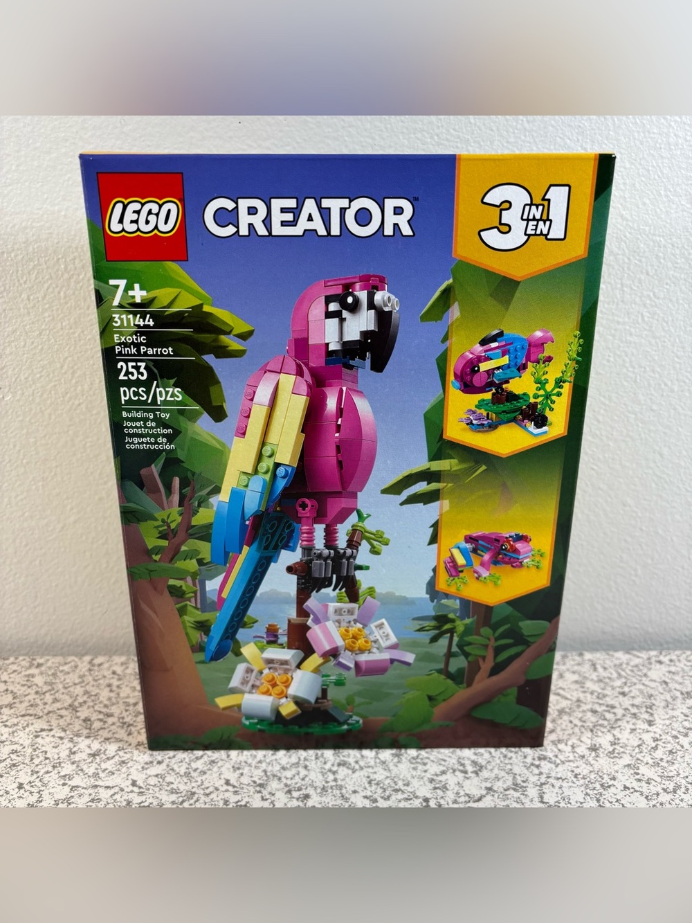 LEGO 31144 Creator Exotic Pink Parrot Retired Set Kit Bird New Sealed